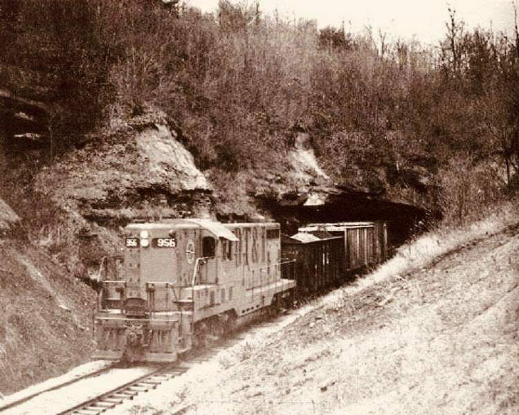 History and Photos of Ironton Ohio Tunnel and SR 93