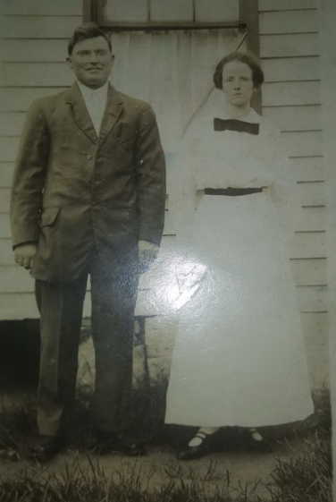 Photo Courtesy of Lori Hogan‎ Posted on Facebook Group The Lawrence Register July 18, 2018 ·   My Great Grandfather Howard Haney 1886–1970 BIRTH APRIL 7, 1886 Ironton, Lawrence, Ohio USA DEATH 7 MAR 1970 • Portsmouth, Scioto, Ohio, USA With his first Wife Callie Patrick  About 1903 